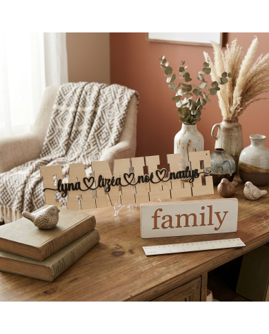 Mot Famille personnalisé en bois – Décoration murale unique avec prénoms
