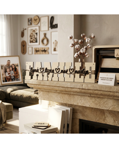 Mot Famille personnalisé en bois – Décoration murale unique avec prénoms